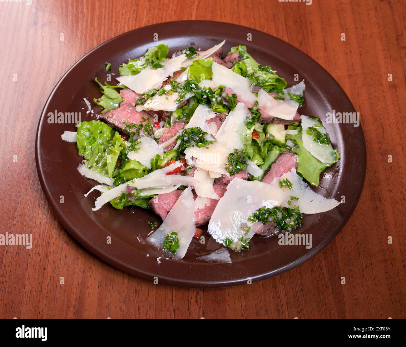 Insalata di verdure dal formaggio e prosciutto Foto Stock