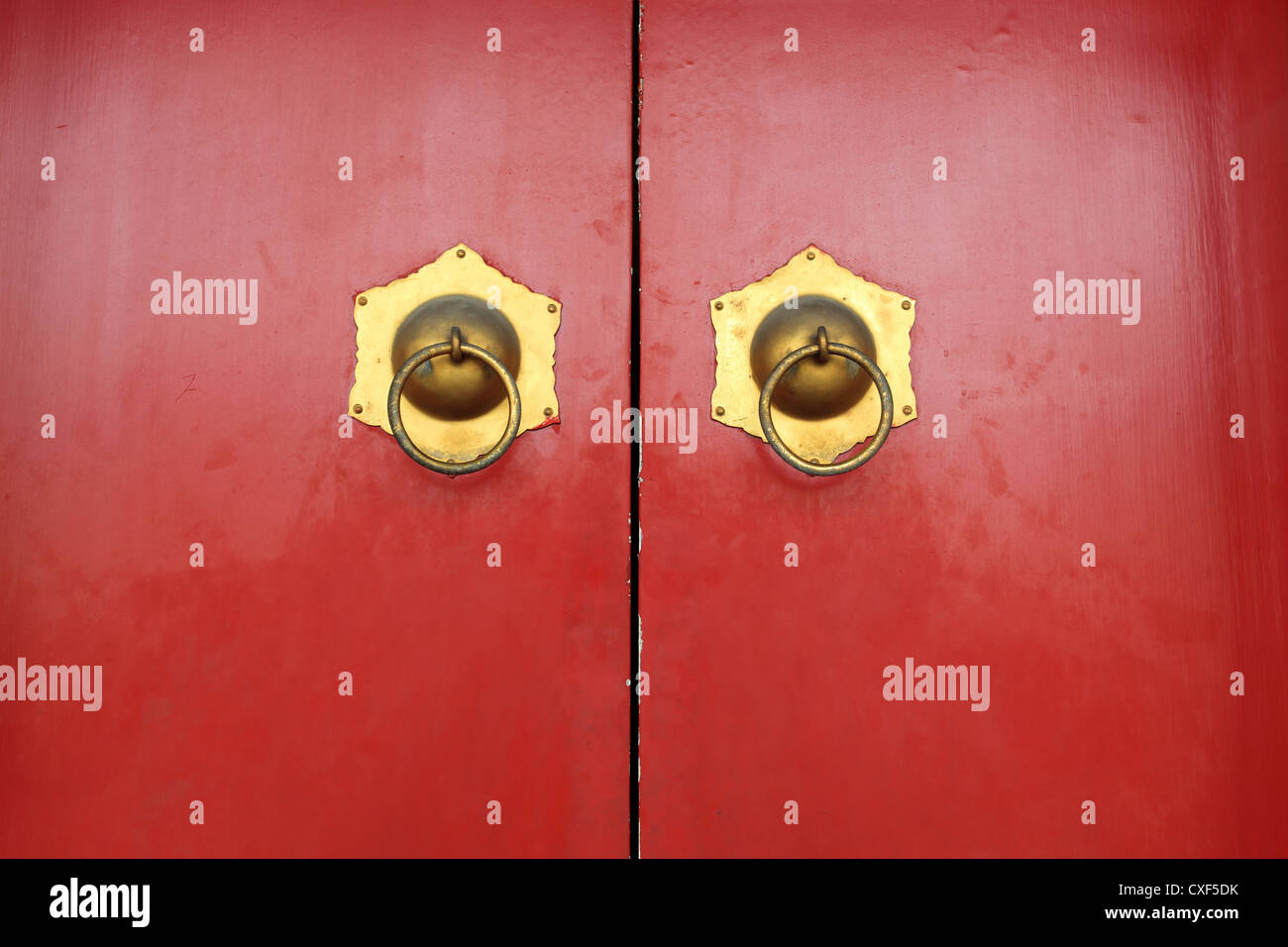 Porta Rossa e battenti della porta Foto Stock