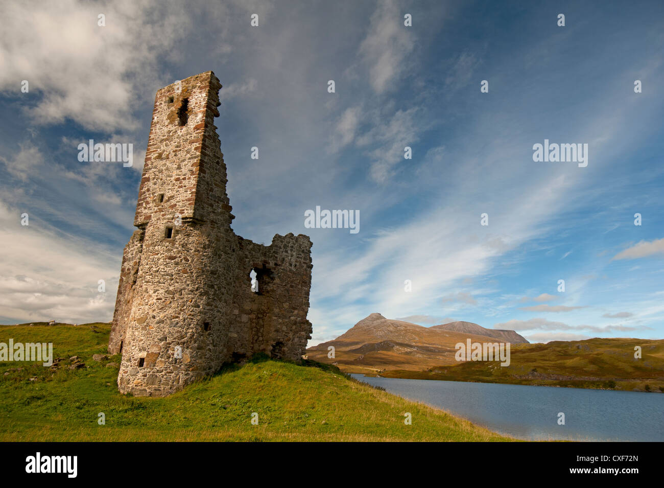 Il castello di Ardvreck Loch Assynt Sutherland. SCO 8535 Foto Stock