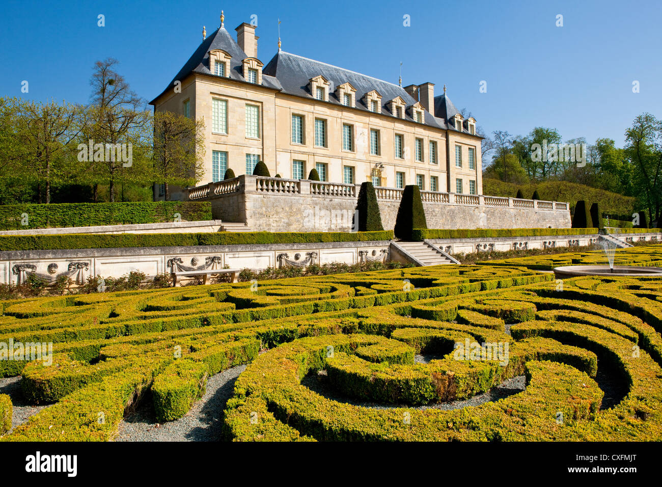 Château d'Auvers sur Oise ou Léry con les Jardins à la française ( francese giardino formale ), Francia Foto Stock