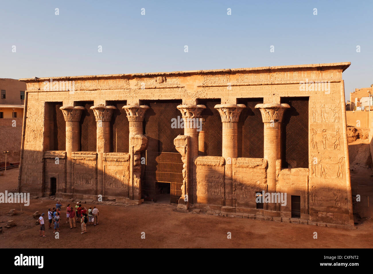 Tempio di Khnum, Esna, Egitto, Africa Foto Stock