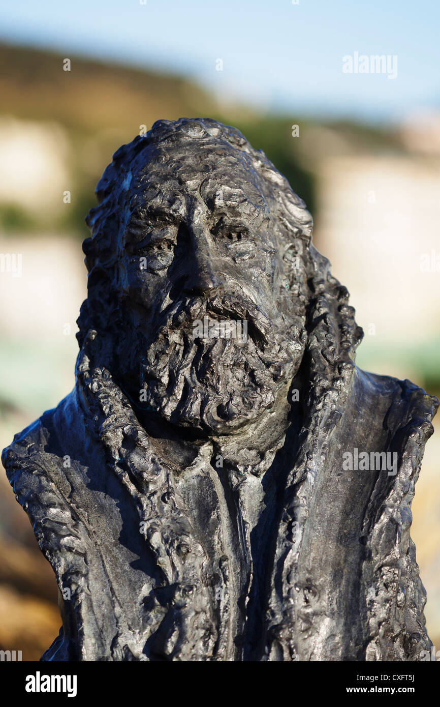 Busto di Marco Polo (1254-1324), Pont Boieldieu, Rouen, Francia Foto Stock