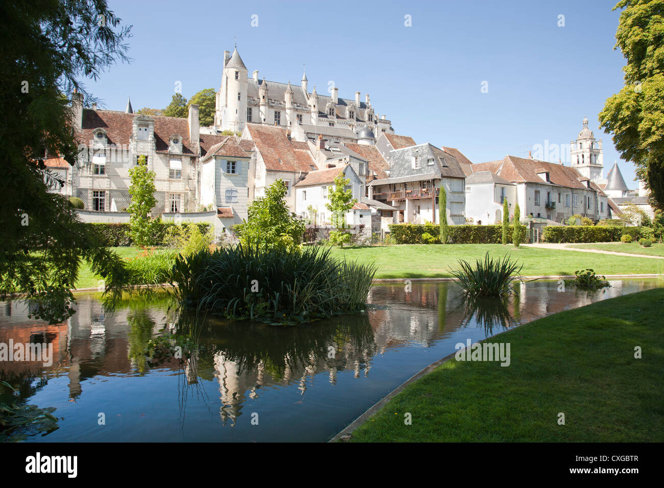 La città reale di Loches in Indre et Loire regione della Francia Foto Stock