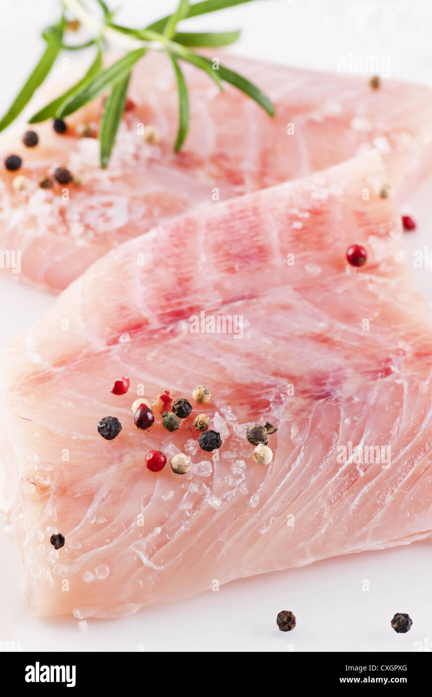 Filetto di pesce con spezie e Rosmarin Foto Stock