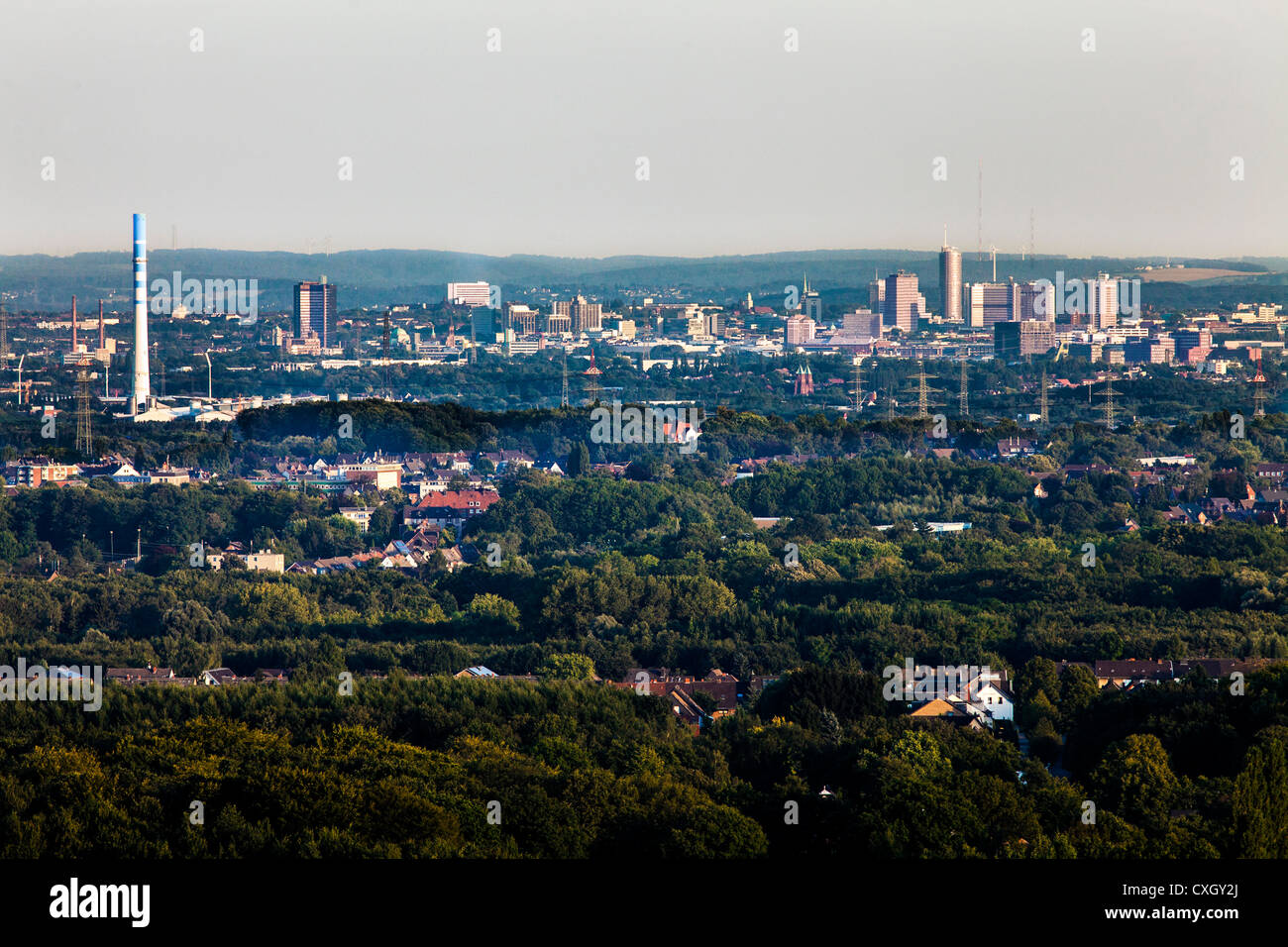Skyline della città di Essen, la zona della Ruhr, Essen, Germania, Europa Foto Stock
