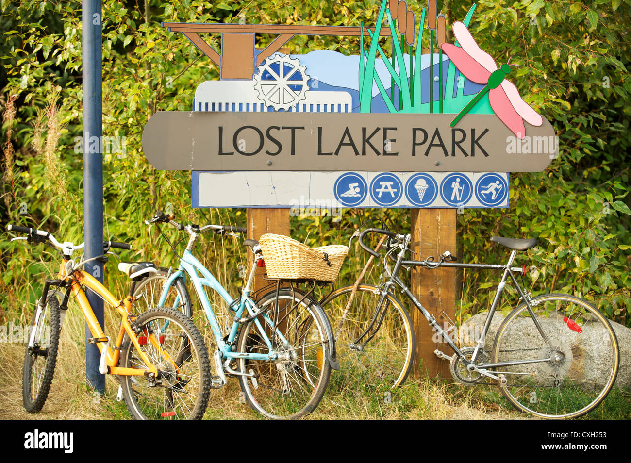 Segno per perso il parco del lago con le biciclette. Whistler BC, Canada Foto Stock