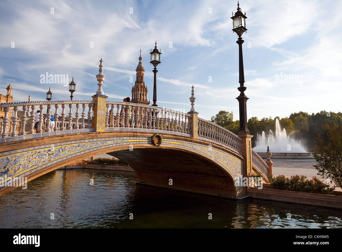 Plaza Espana ponte in Sevilla, Spagna Foto Stock