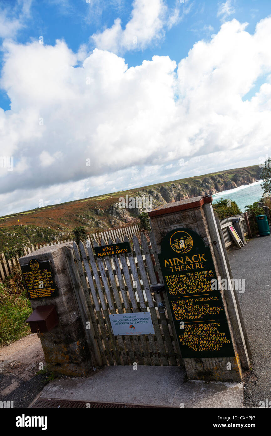 Ingresso al Teatro Minack, Cornwall, indicazioni sul modo in iconico Teatro all aperto Foto Stock
