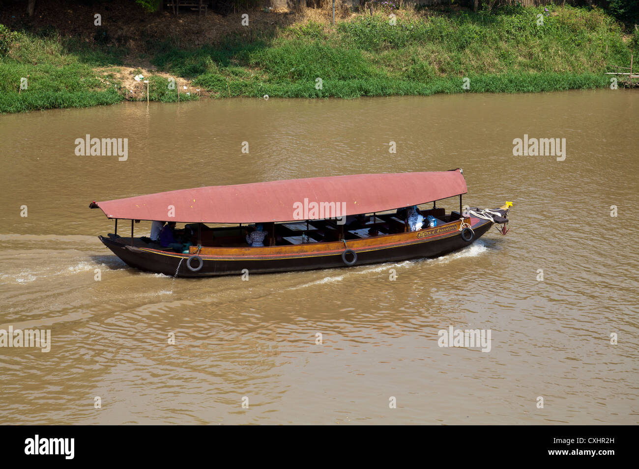 In battello sul fiume Maenam Ping in Chiang Mai Foto Stock