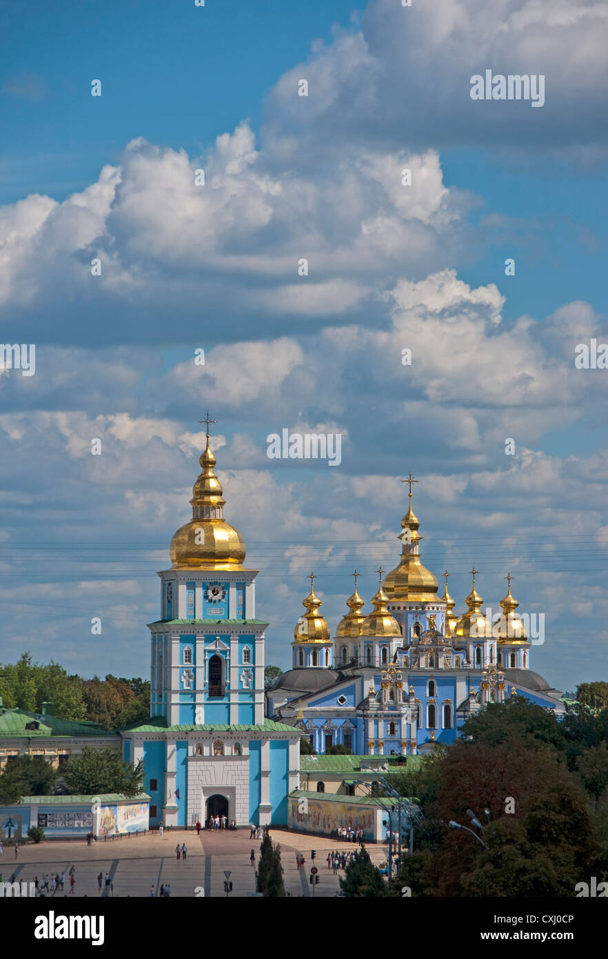 Golden-cupola di San Michele nella cattedrale di Kiev Foto Stock