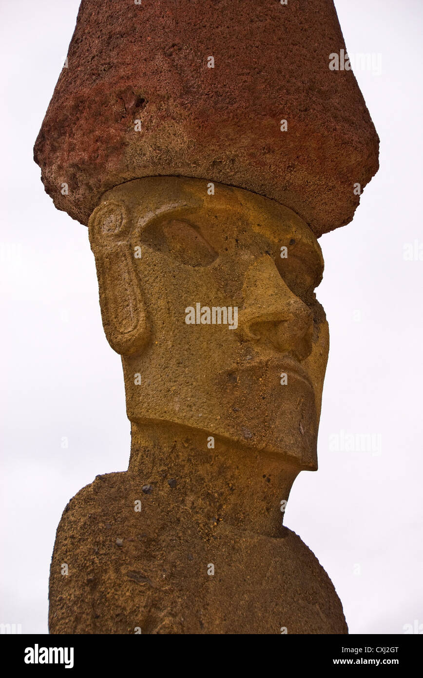Elk198-5216v Cile, Isola di Pasqua, Anakena, Ahu Nau Nau, moai statua Foto Stock