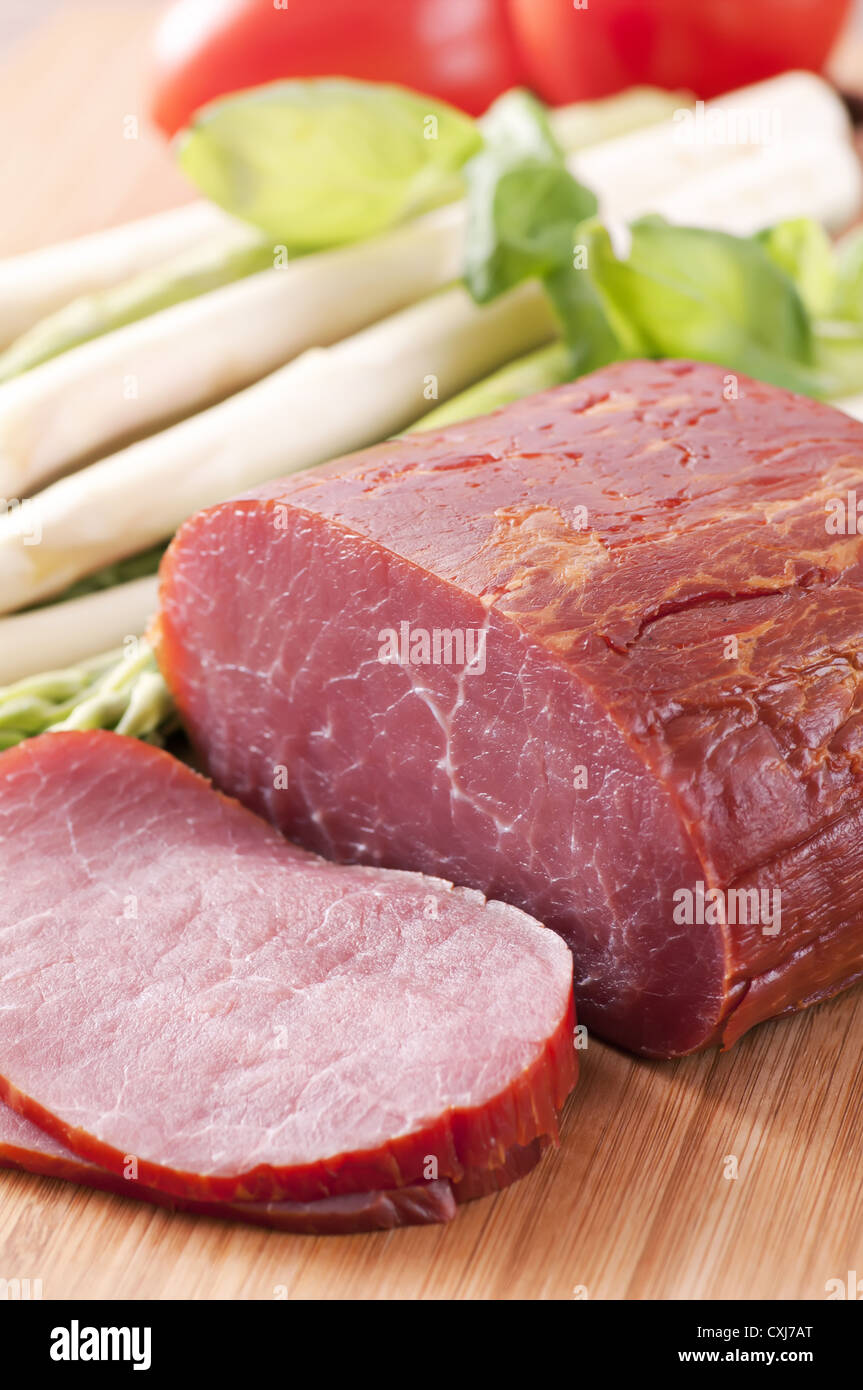 Gli asparagi con prosciutto Foto Stock