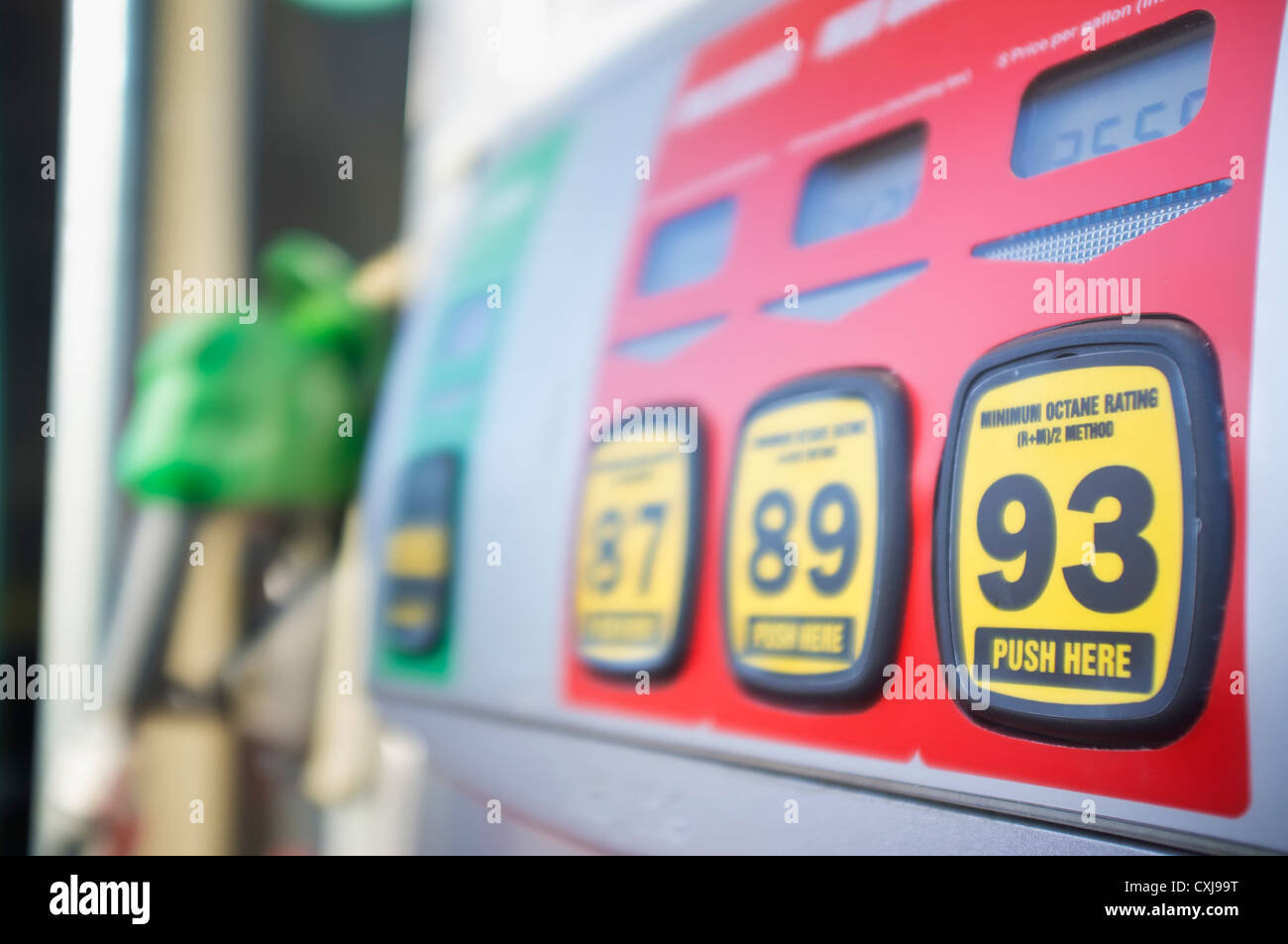 Stati Uniti d'America, Texas, Hondo, ravvicinata di una pompa di carburante display a gas station Foto Stock