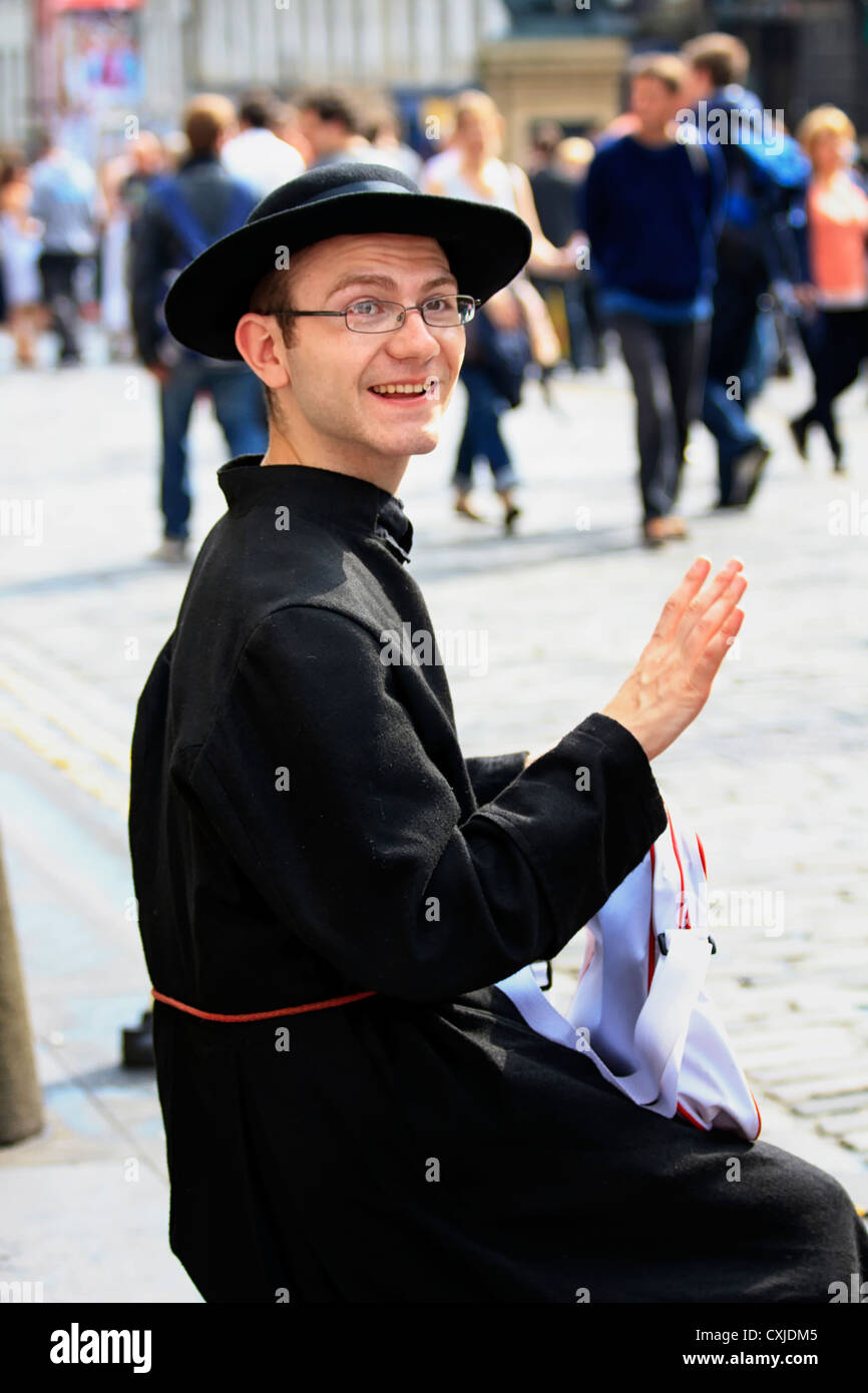 Felice sacerdote, Edimburgo, Scozia Foto Stock