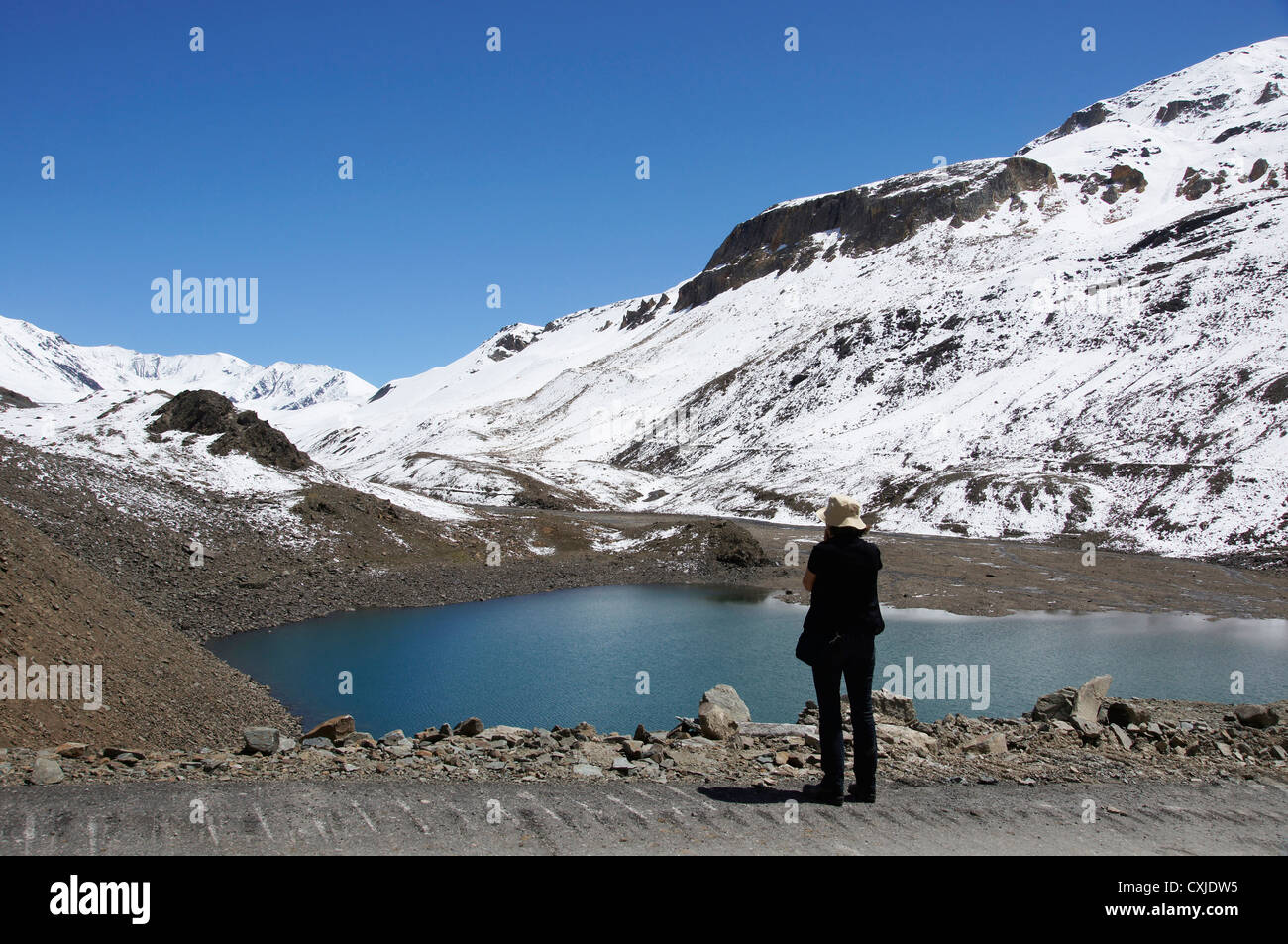 Suraj tal lago, paesaggio vicino patseo, manali-leh autostrada, lahaul e spiti, Himachal Pradesh, India Foto Stock