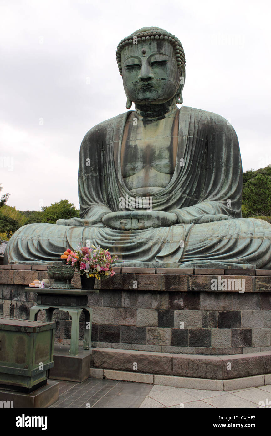 Vista del Buddha gigante di Kamakura vicino a Yokohama Giappone Foto Stock