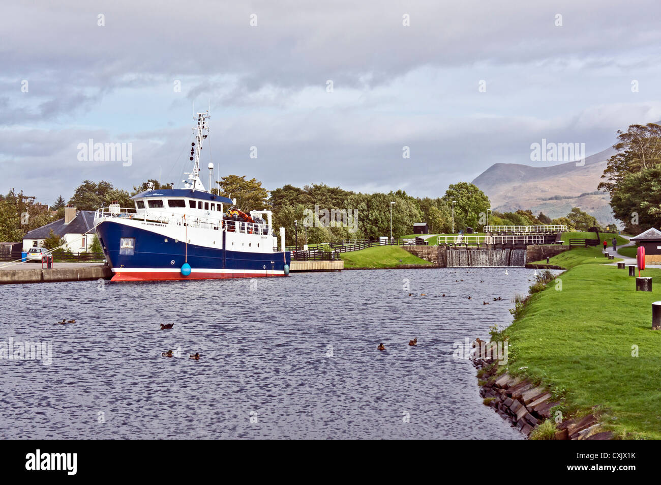 Scottish Environmental Protection Agency nave sondaggio Sir John Murray ormeggiata in Caledonian Canal basin Corpach Scotland Foto Stock