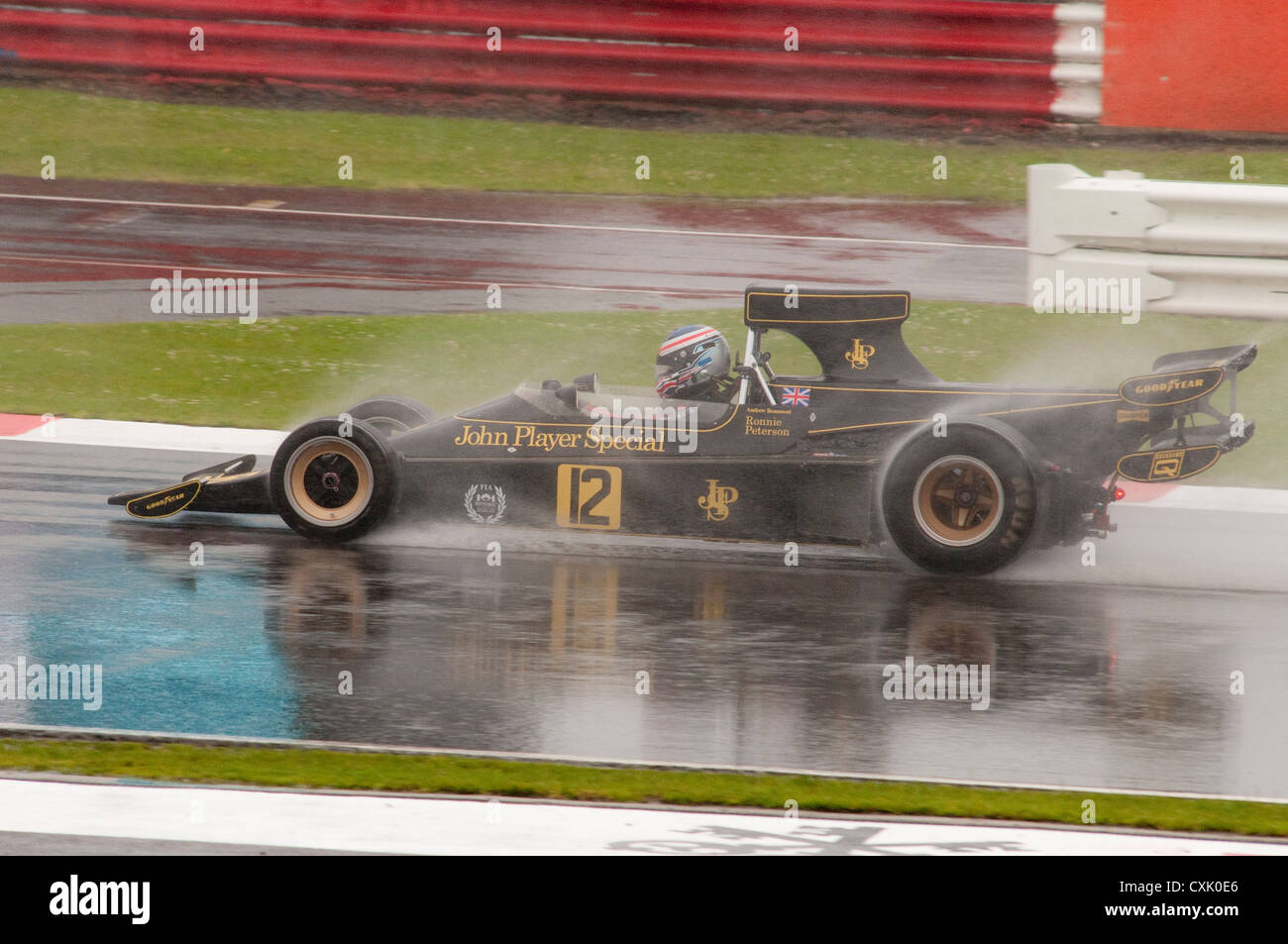 JPS Lotus 76 Historic F1 Auto Racing Foto Stock