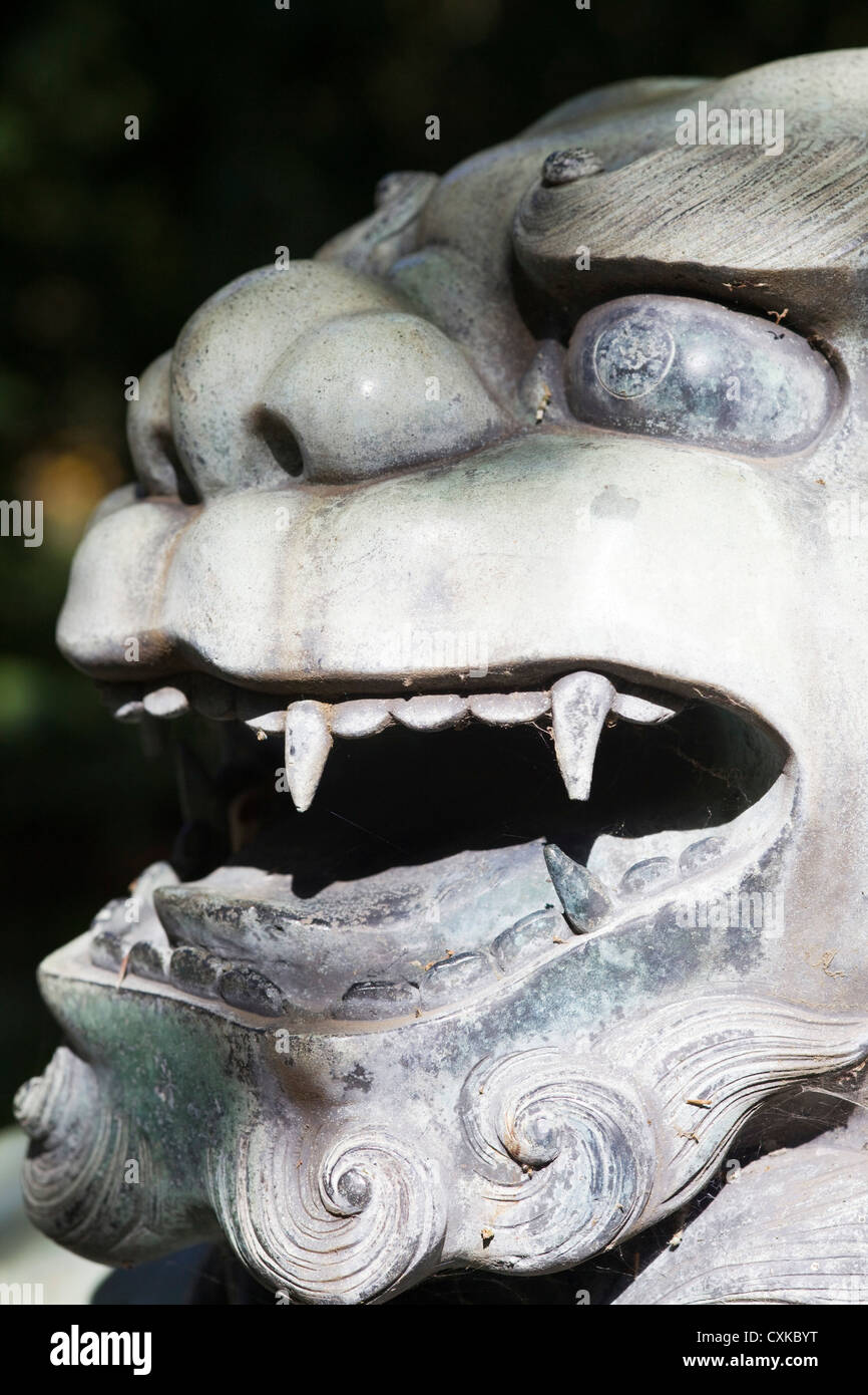 Foo cane Scultura su cuscinetti a sfere Foto Stock