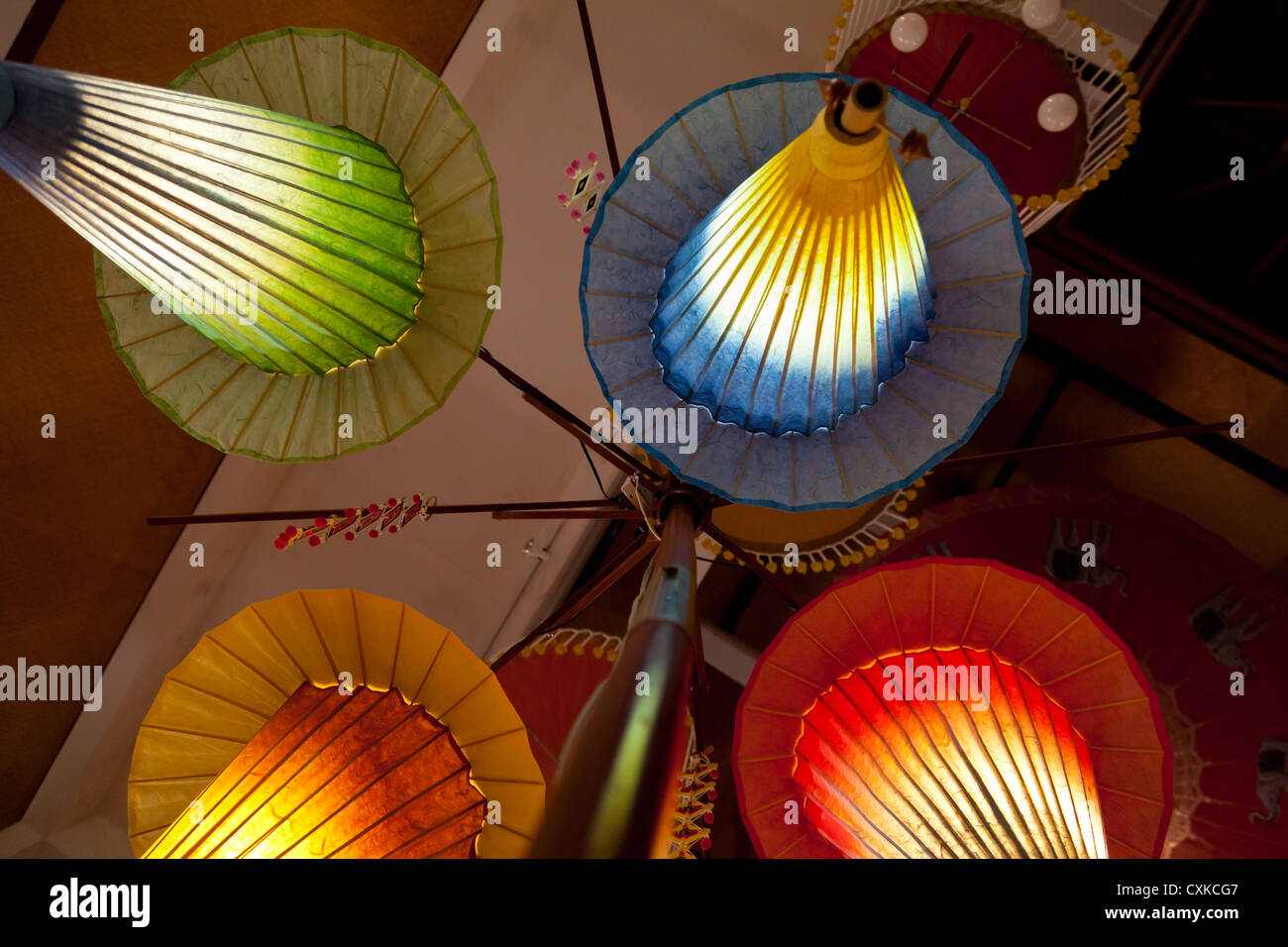 Tradizionali lanterne di carta in Bosang in Thailandia Foto Stock