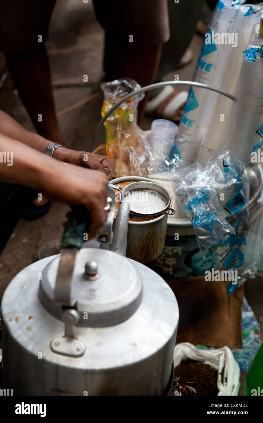 La cottura in strada in Kolkata Foto Stock