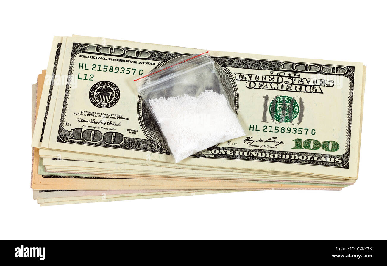 Pacchetto con farmaco contro i dollari usa le fatture. Isolato su sfondo bianco. Foto Stock