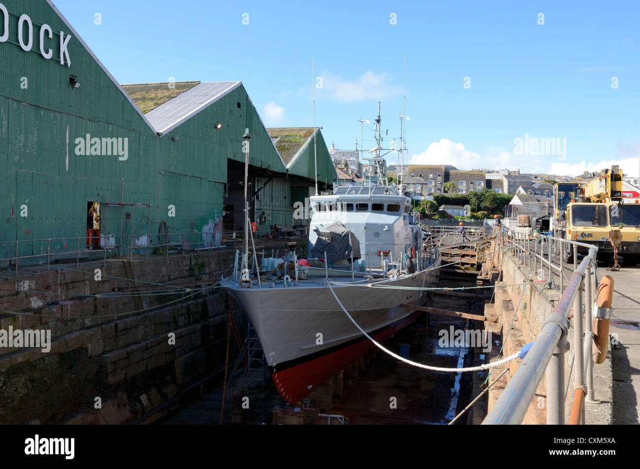 Penzance Harbour e il bacino di carenaggio Cornovaglia Foto Stock