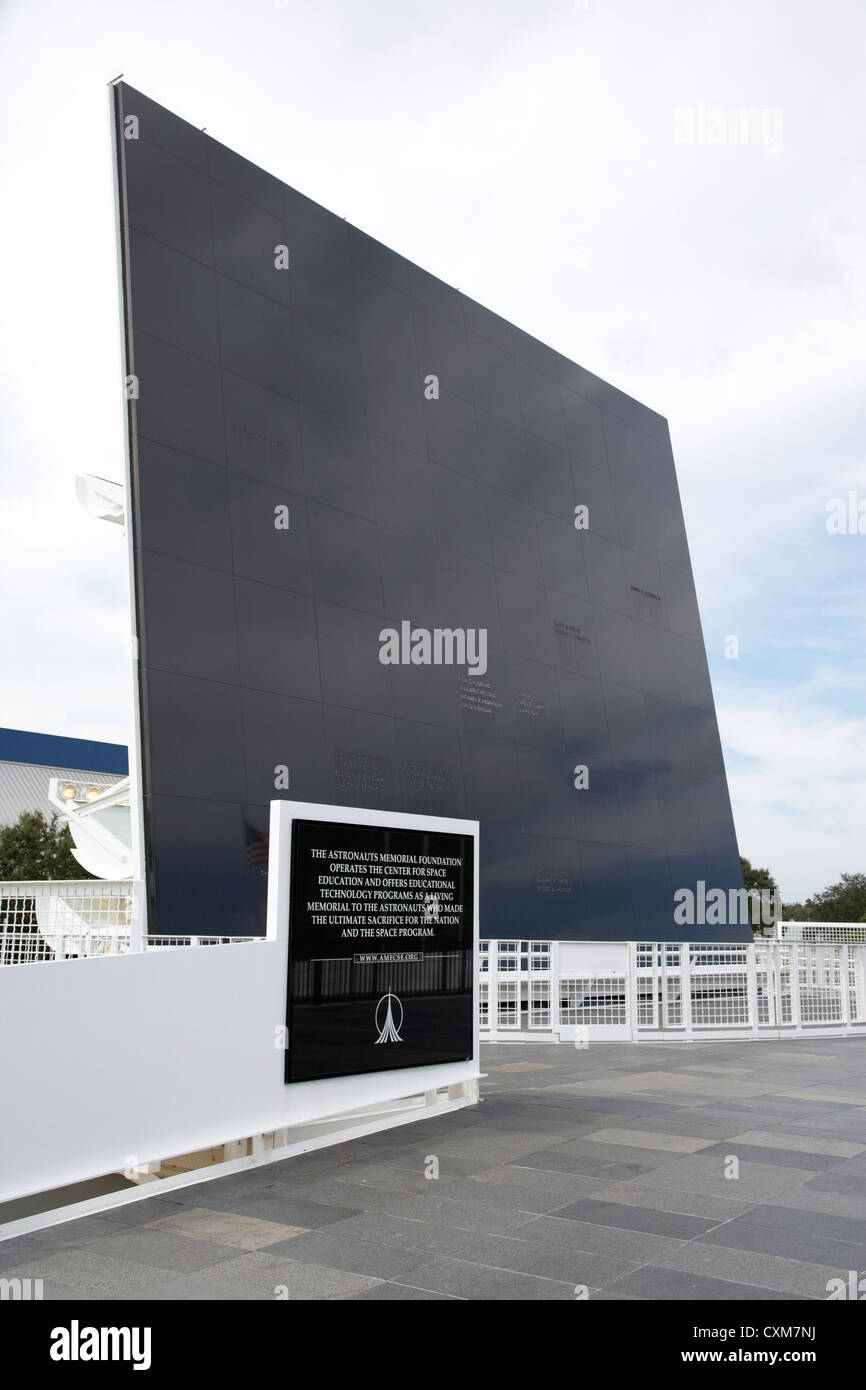 Lo spazio specchio memorial presso il Kennedy Space Center Florida USA Foto Stock