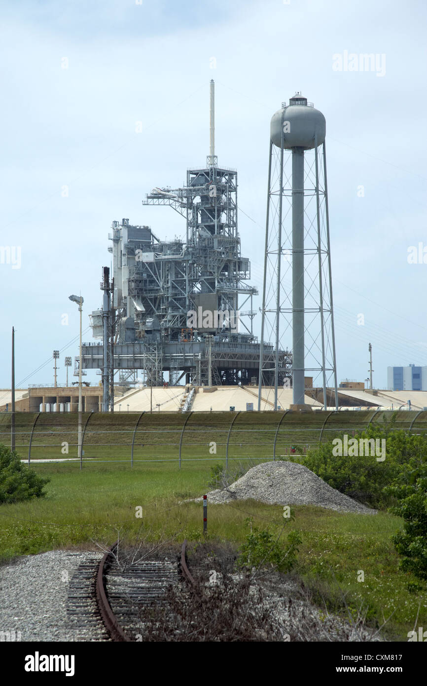 I complessi di lancio pad 39a con lo spazio restante navetta piattaforma di lancio presso il Kennedy Space Center Florida USA Foto Stock
