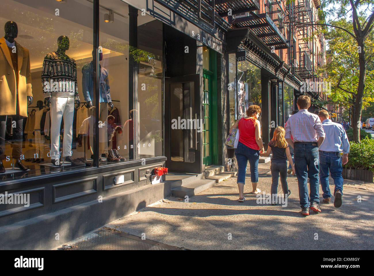 New York City, NY, USA, Street Scenes, People Shopping in 'Bleecker Street,' in 'Greenwich Village', Manhattan, urban walking, ny Streets Foto Stock