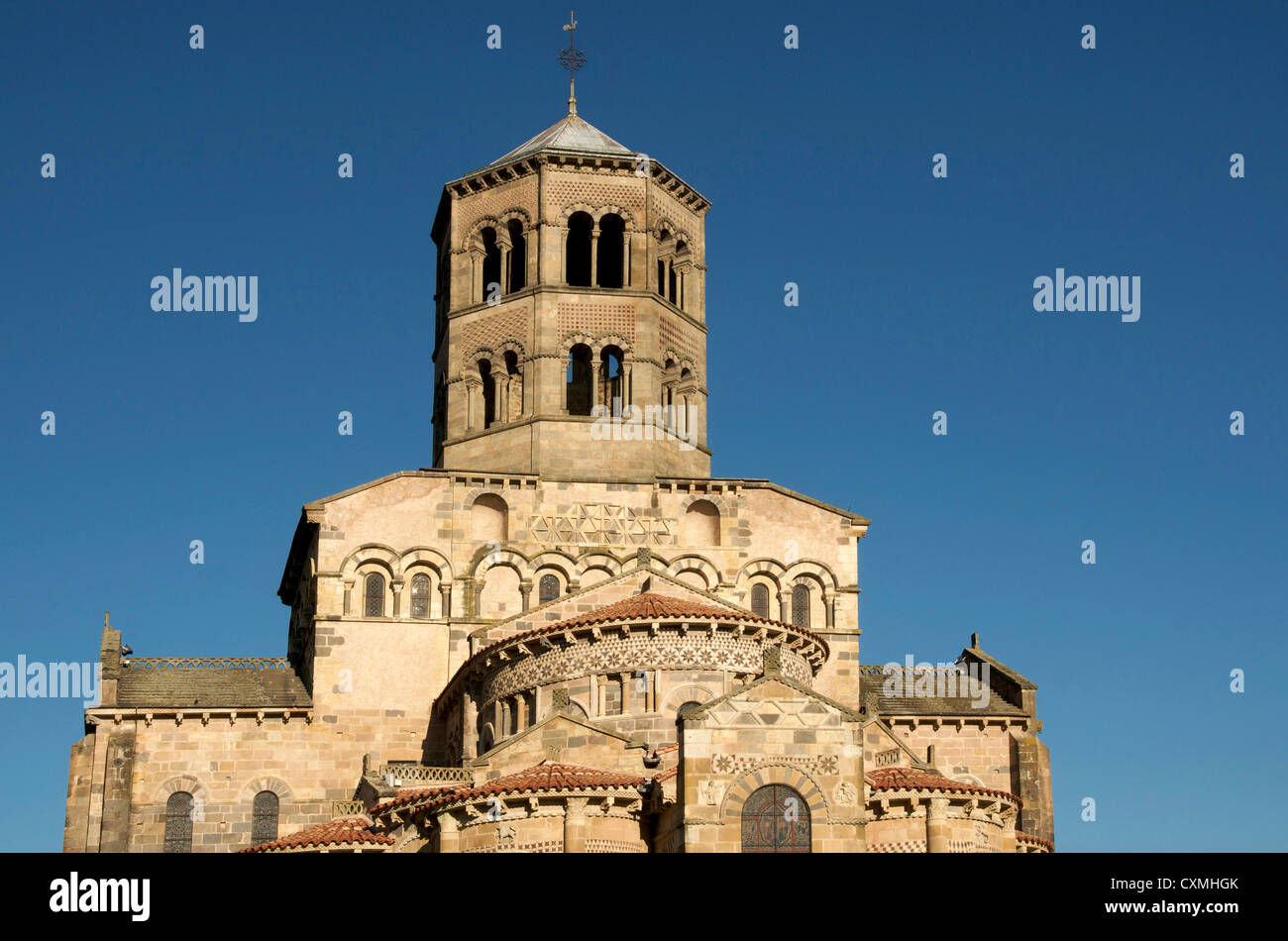 Abbatiale Romane Saint-Austremoine d'Issoire, decorata chiesa, Issoire, Puy-de-Dome, Auvergne, Francia Foto Stock