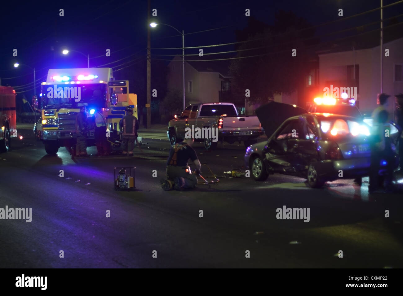 Las Vegas, NV, Stati Uniti d'America - 28 febbraio: collisione di 2 auto sulla strada del Sahara a 7pm, 28 febbraio, 2012 a Las Vegas, NV. Foto Stock