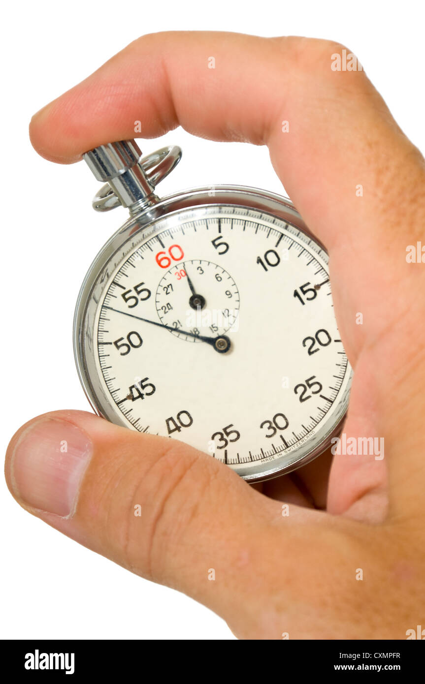 Un caucasico mano posta tenendo un cronometro su sfondo bianco Foto Stock