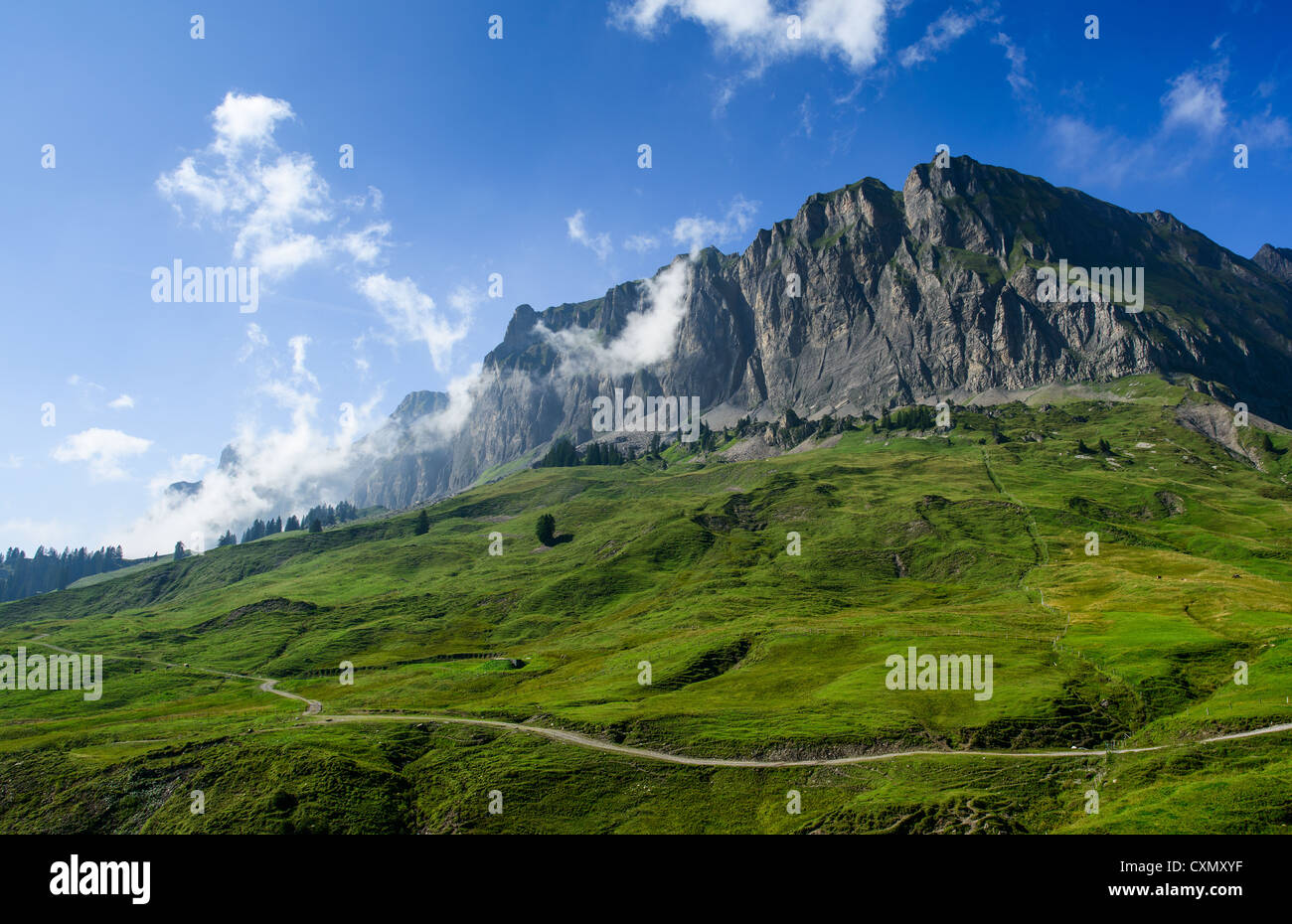 Paesaggio di montagna su Pragelpass, Glarona, Svizzera Foto Stock