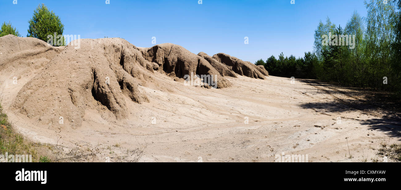 Canali al dumping Pulsberg massa, ri-coltivata a cielo aperto paesaggio minerario a Spremberg, Lusazia inferiore, Germania Foto Stock