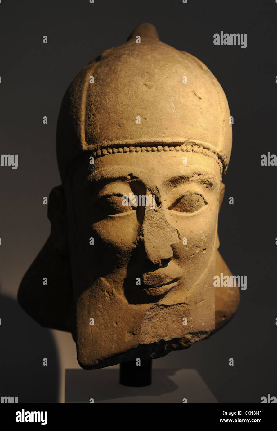 Antica arte. Mediterraneo. Il sacerdote o il re. Votive. Ny Carlsberg Glyptotek. La Danimarca. Foto Stock