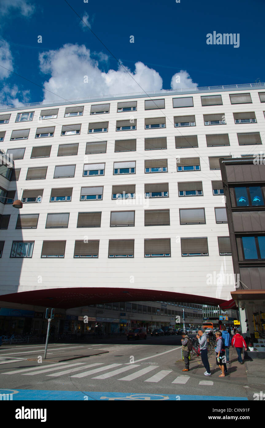 Edificio per uffici extension su una strada lungo Vesterbrogade centrale di Copenhagen DANIMARCA Europa Foto Stock