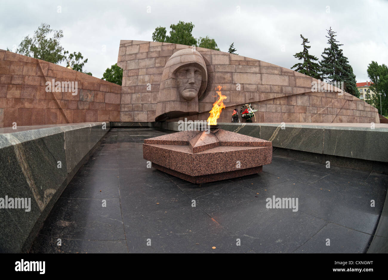 La fiamma eterna nel complesso memoriale della città di Samara, Russia Foto Stock