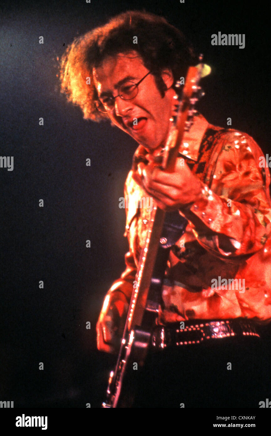 CREEDENCE CLEARWATER REVIVAL noi del gruppo rock circa 1971 con Stu Cook Foto Stock