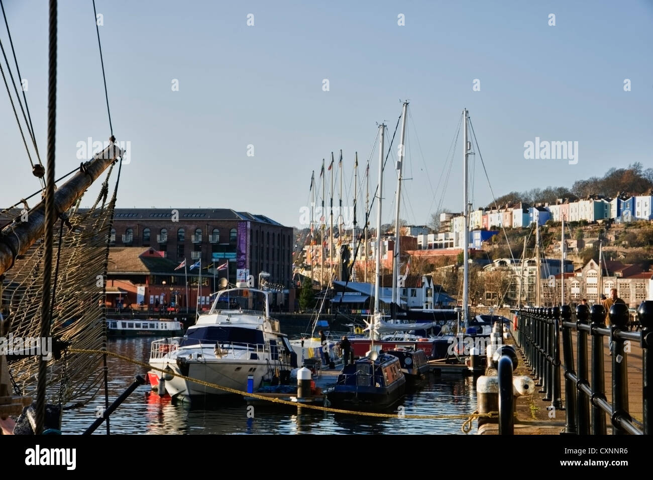 Fisher net al sole, Floating Harbour, Bristol, Somerset, Inghilterra Foto Stock