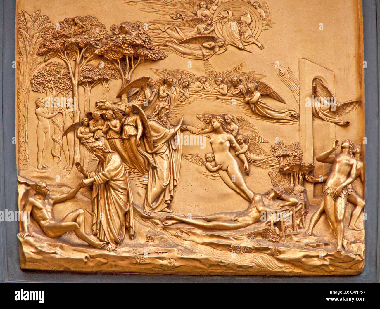 Battistero di San Giovanni il pannello della porta, i cancelli del paradiso, raffiguranti Adamo ed Eva da Lorenzo Ghiberti, sul portale ad est Foto Stock