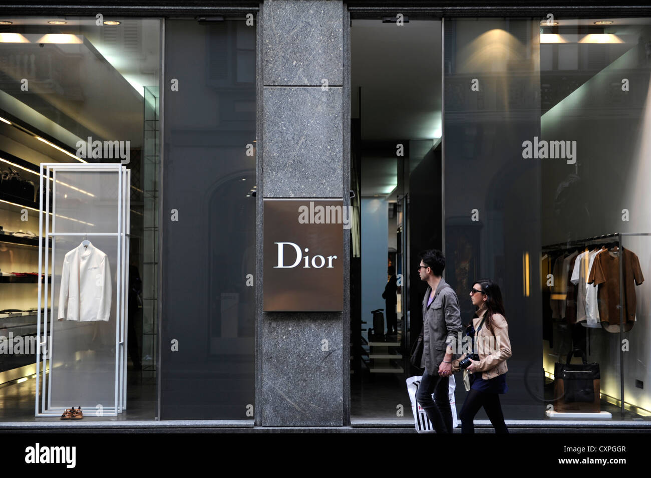 Dior shop. Via Montenapoleone. Milano, Italia Foto Stock