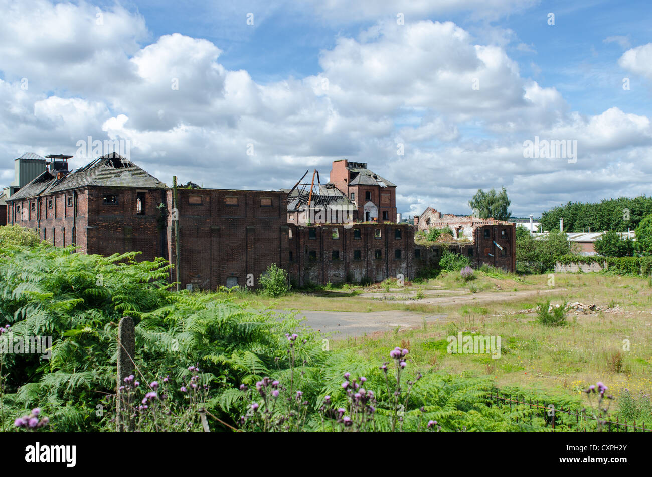 Il fuoco rimane danneggiato di Langley Maltings a Langley vicino a Oldbury nel West Midlands Foto Stock