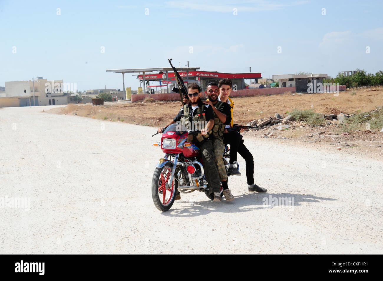Il Libero esercito siriano, la principale fazione ribelle che combatte contro il Presidente Bashar al-Assad governo. Azaz una città stegic circa 30 Foto Stock