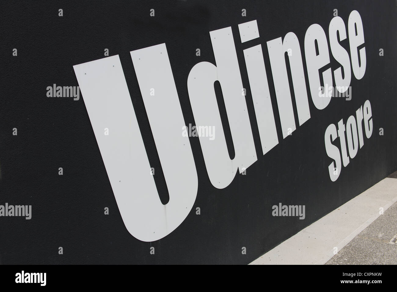 Udinese store.Il negozio di gadget ufficiale di Udinese Calcio Club Foto Stock