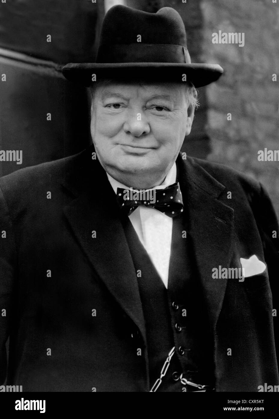 Sir Winston Churchill leader bellico inglese. 1940's dell'immagine. Dagli archivi di stampa Ritratto Service (ex premere ritratto Bureau) Foto Stock