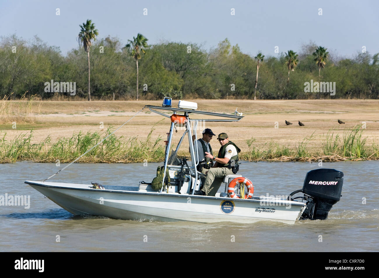 Speedboat degli Stati Uniti Pattuglia di Confine, USBP, sul fiume Rio Grande, il confine tra il Messico e gli Stati Uniti d'America Foto Stock