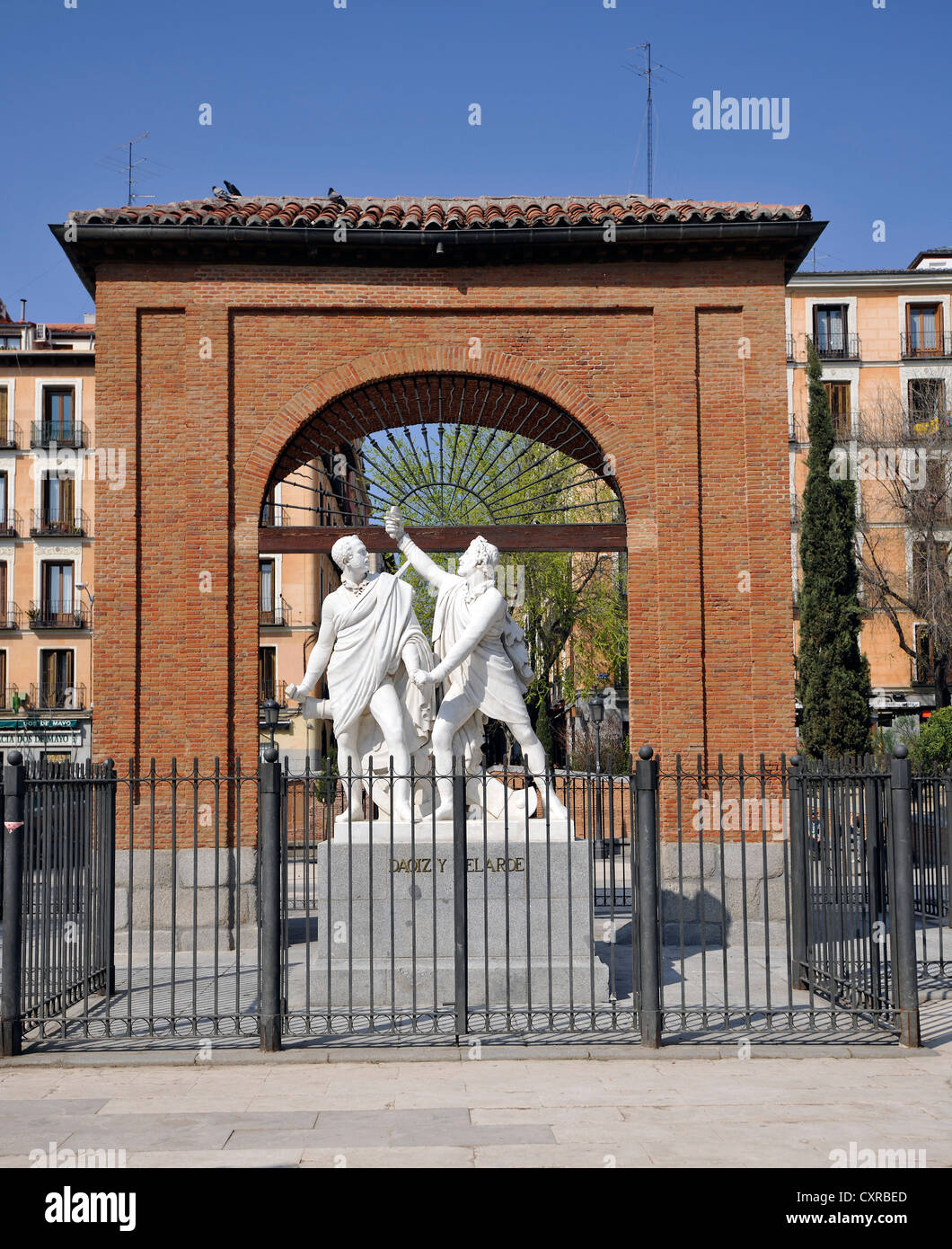 Memorial per Luis Daoíz y Torres e Pedro Velarde y Santillán in Plaza del Dos de Mayo, Madrid, progettato da Antonio Sola Foto Stock