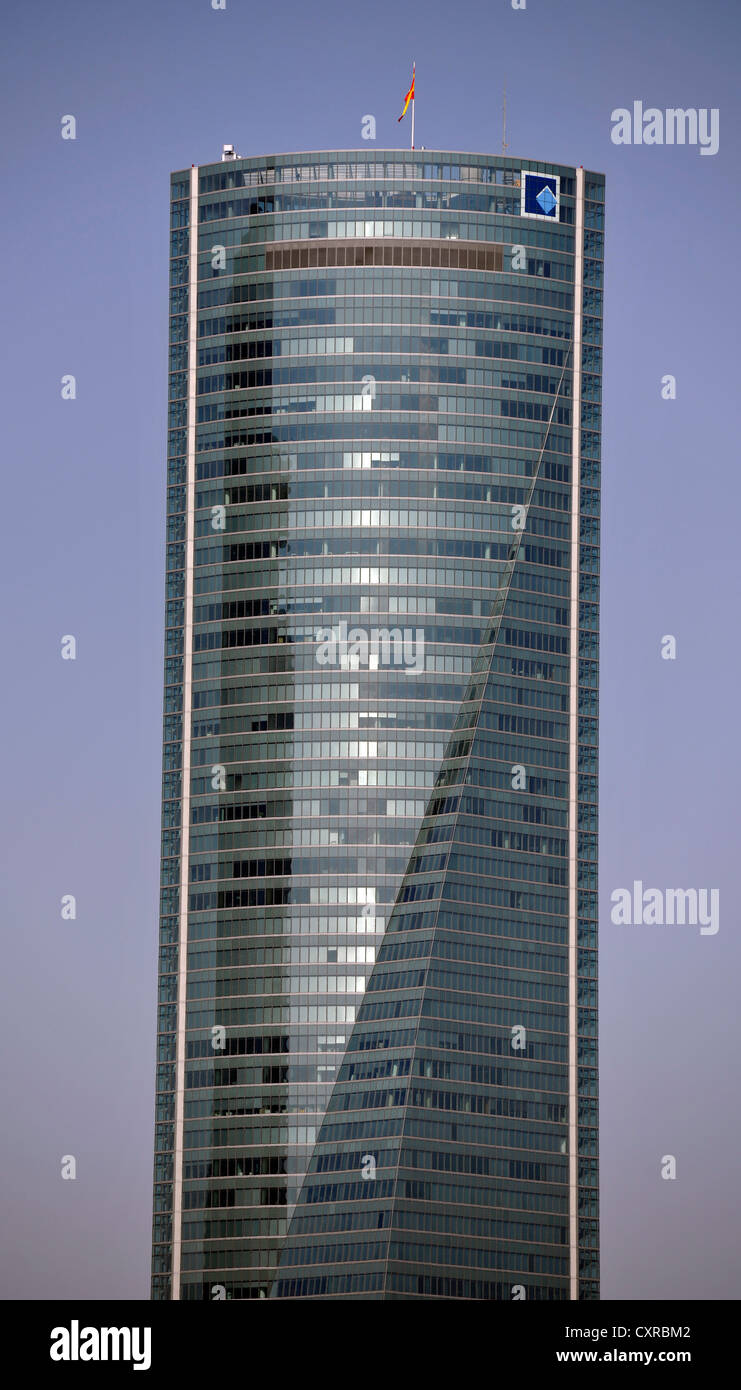 Cuatro Torres Business Area, precedentemente noto come la Madrid Arena, con quattro grattacieli, qui Torre Espacio, Madrid, Spagna, Europa Foto Stock