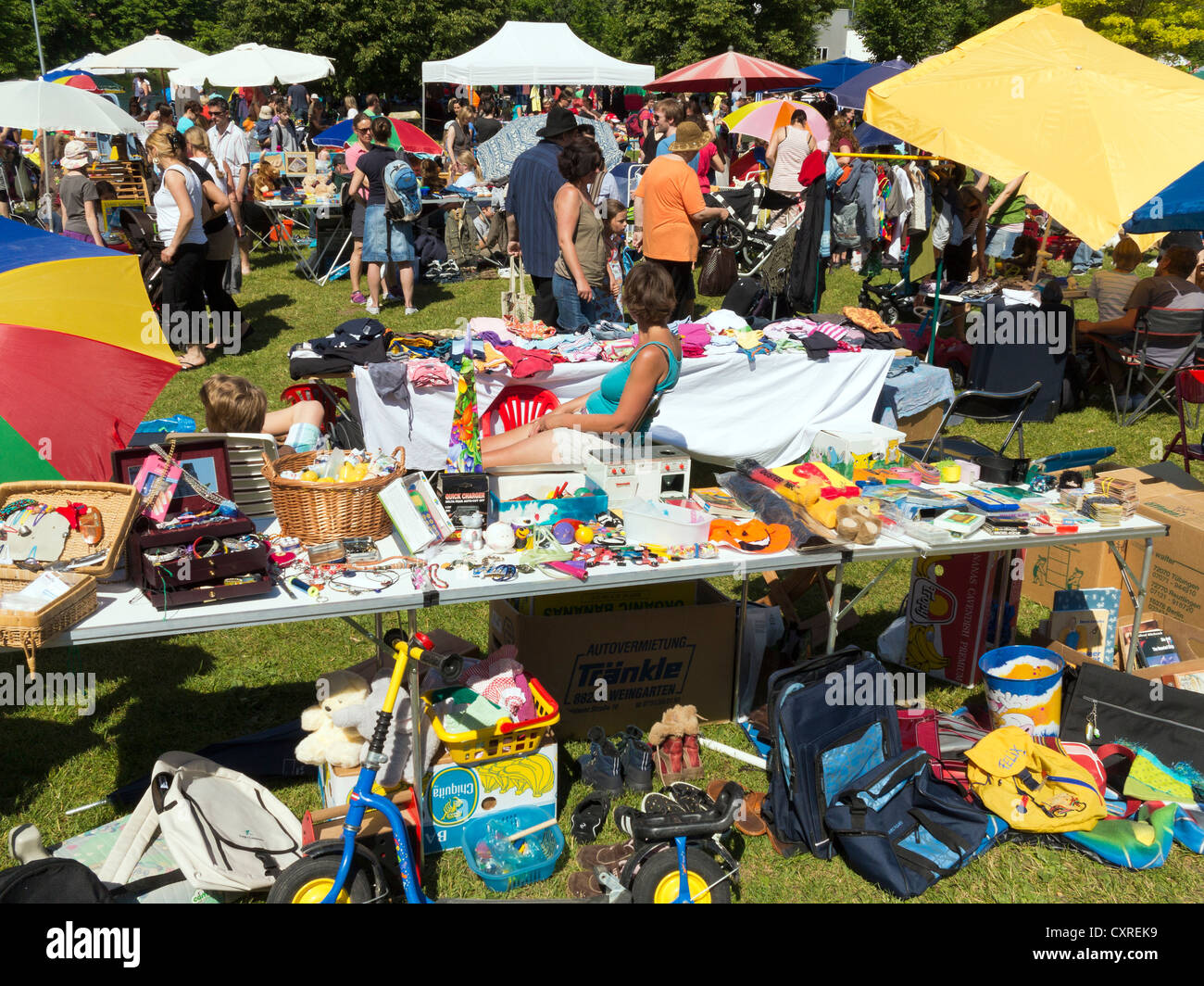 Mercato delle pulci, Ulm, Baden-Wuerttemberg, Germania, Europa Foto Stock